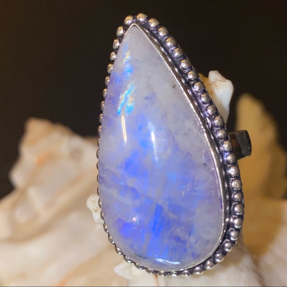 Jewelry - Rainbow Moonstone teardrop gemstone ring.